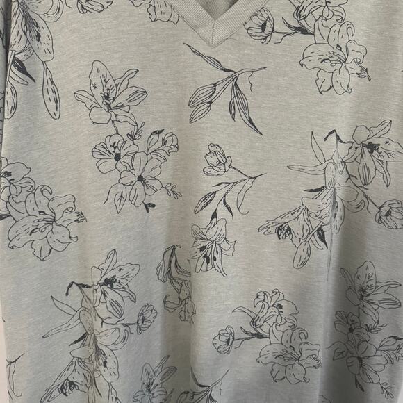 Jane & Delancey Olive Green Sweater Top Size 2X Floral V-Neck Short Sleeve - Picture 2 of 12